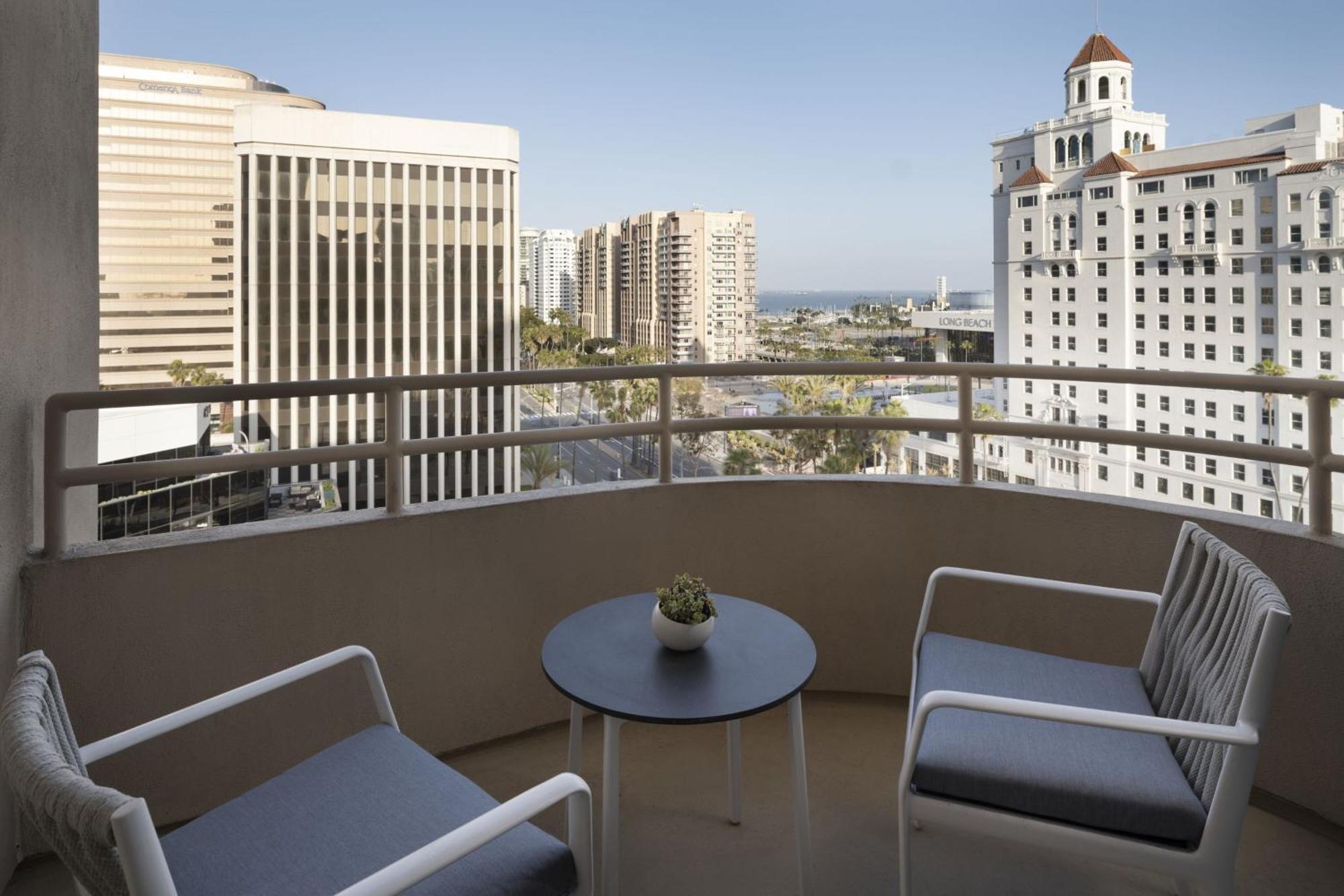 Marriott Long Beach Downtown Exterior photo