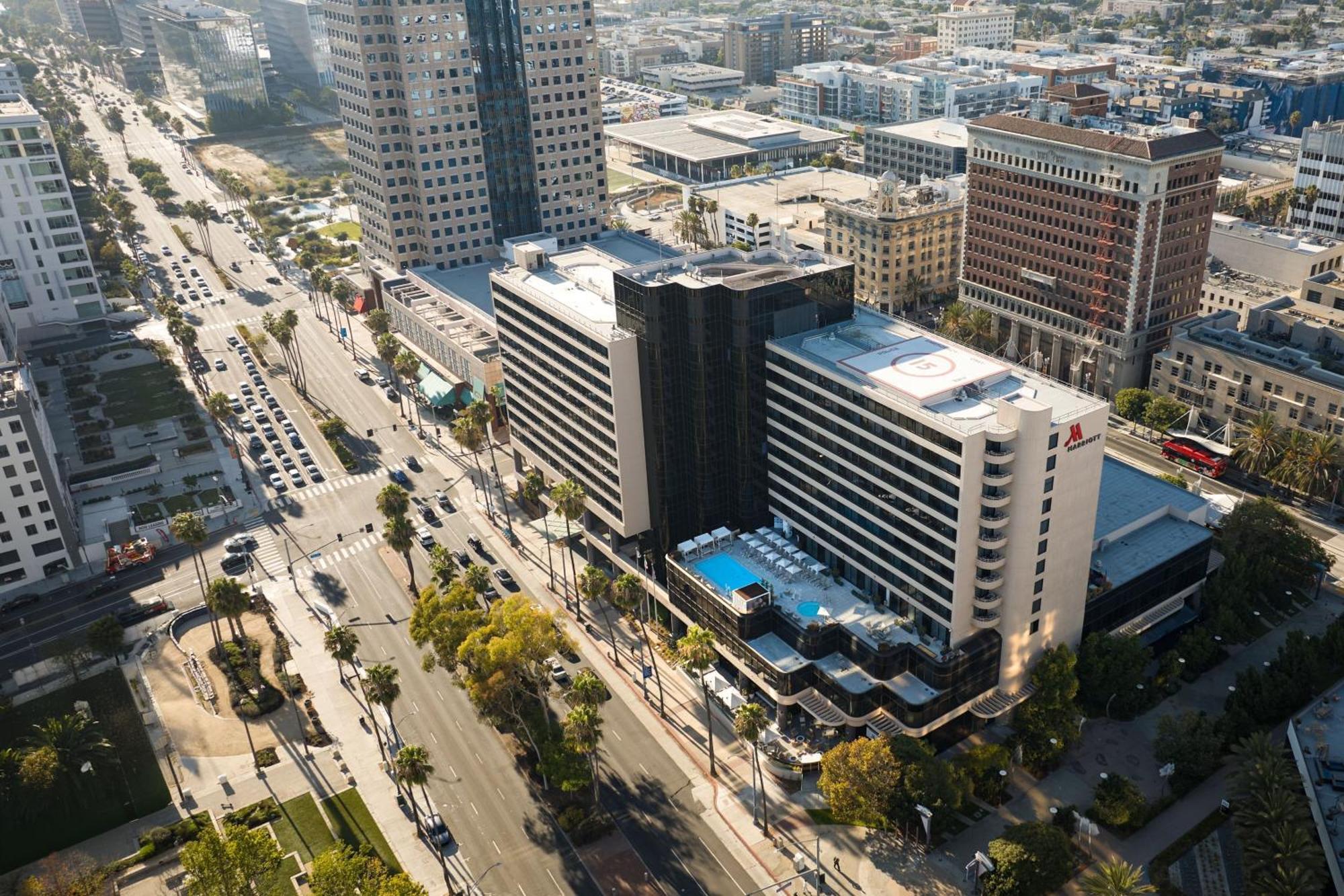 Marriott Long Beach Downtown Hotel Exterior photo