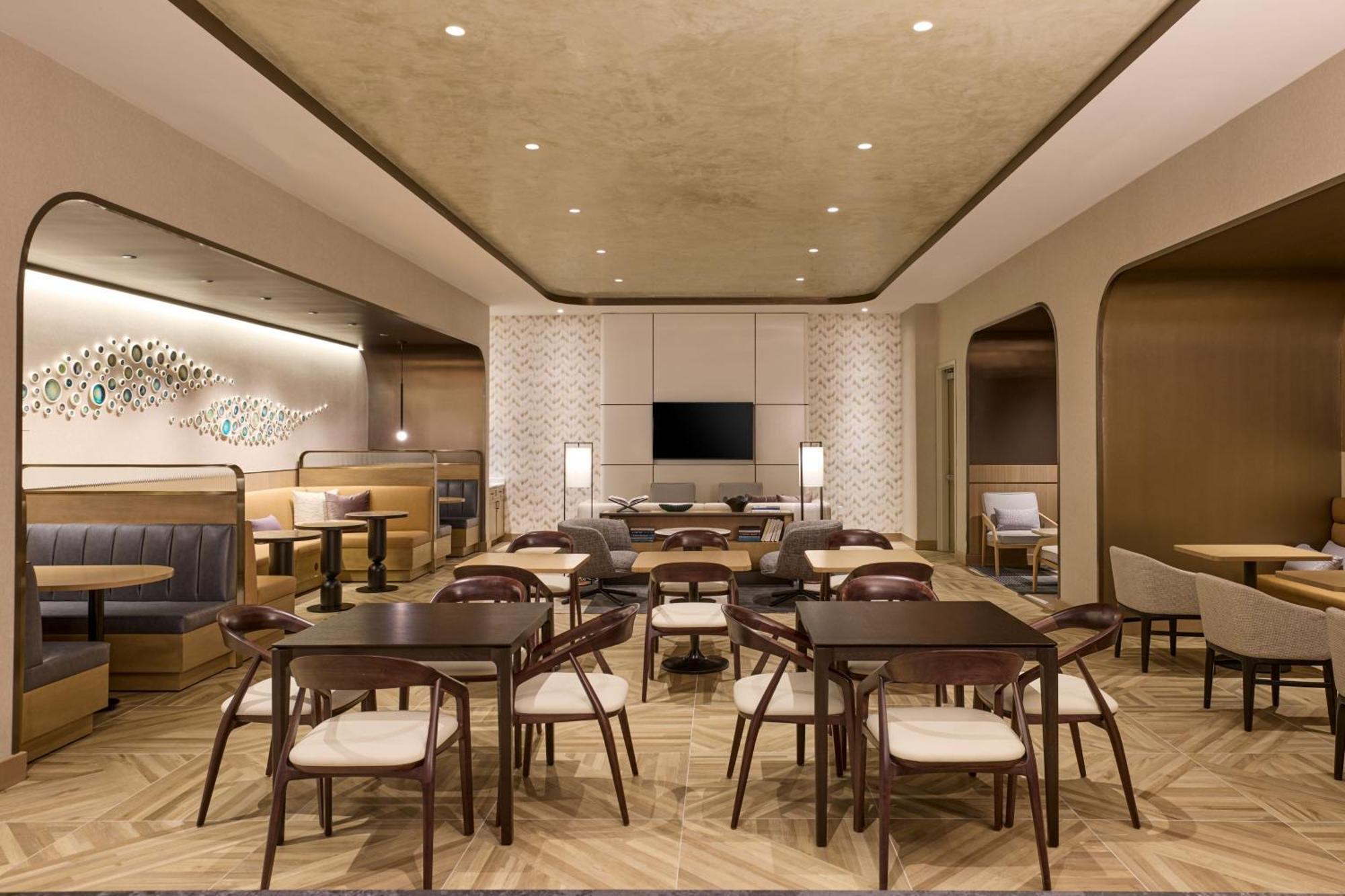 Marriott Long Beach Downtown Exterior photo